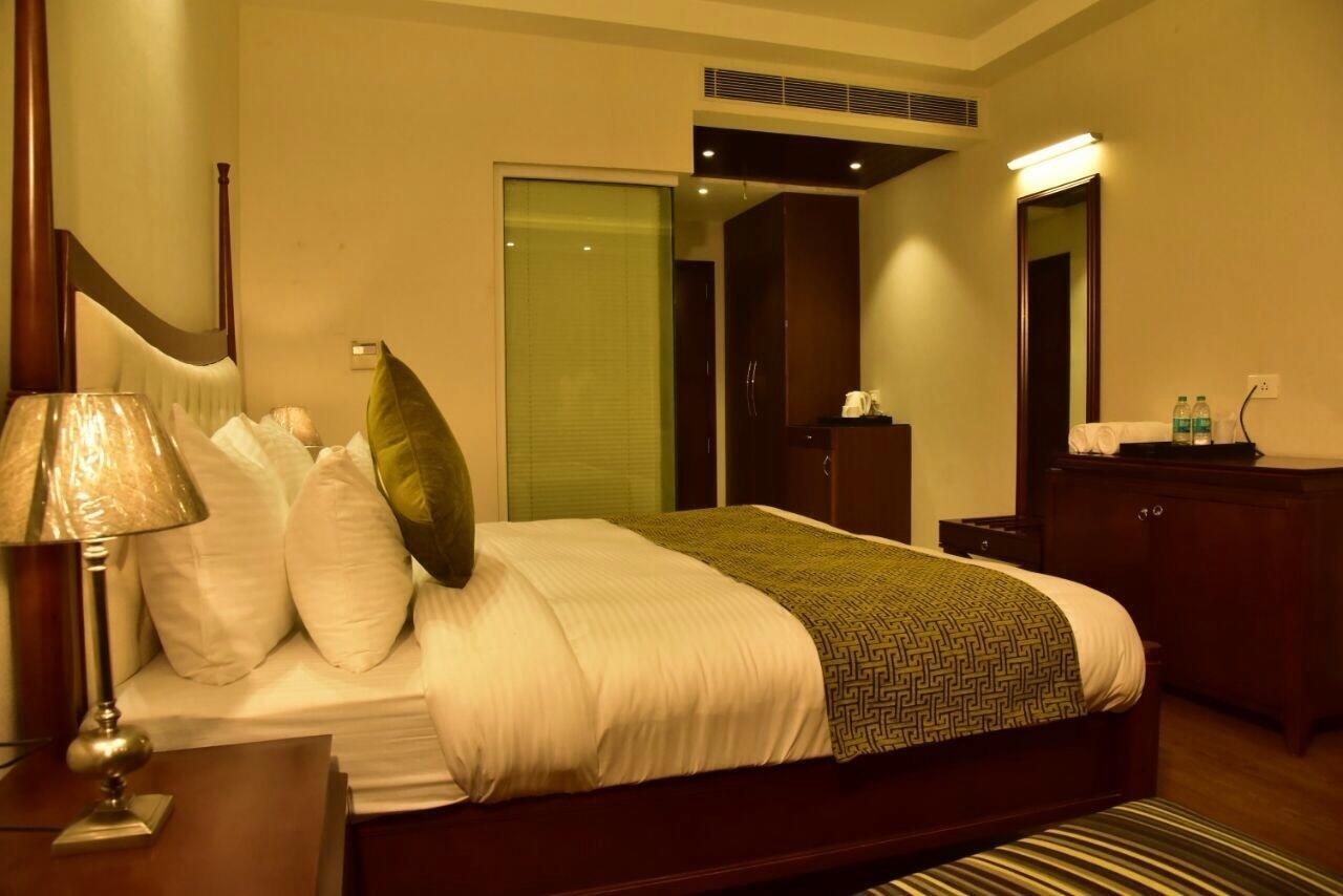 Season Hotel Nainital Εξωτερικό φωτογραφία